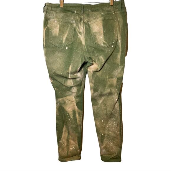 Old Navy Rockstar Mid-Rise Jeans 18 Petite Olive Green Bleach Dye - Picture 2 of 4